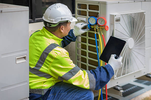 Professional Hvac technician working in Marshfield, WI